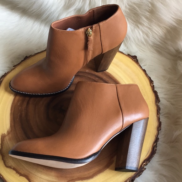 Elizabeth and James Shoes - Elizabeth and James side zip leather booties